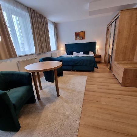 פזינוק Hotel Tilia מראה חיצוני תמונה