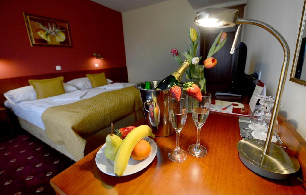 פזינוק Hotel Tilia מראה חיצוני תמונה
